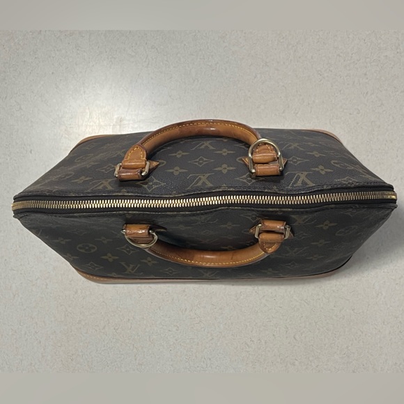 Louis Vuitton Alma PM Monogram Canvas - Picture 6 of 16